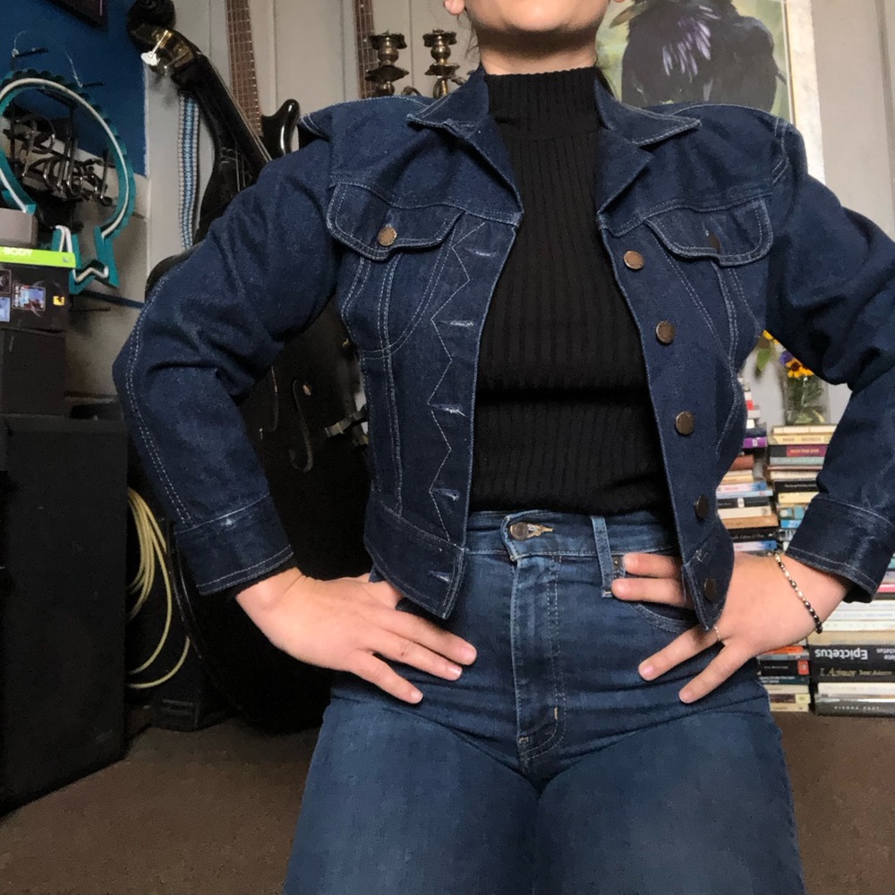 Cropped jean jacket